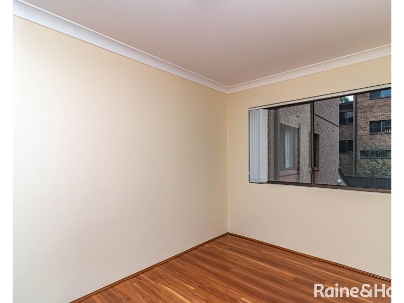 2/13-15 Helen Street, Westmead NSW 2145