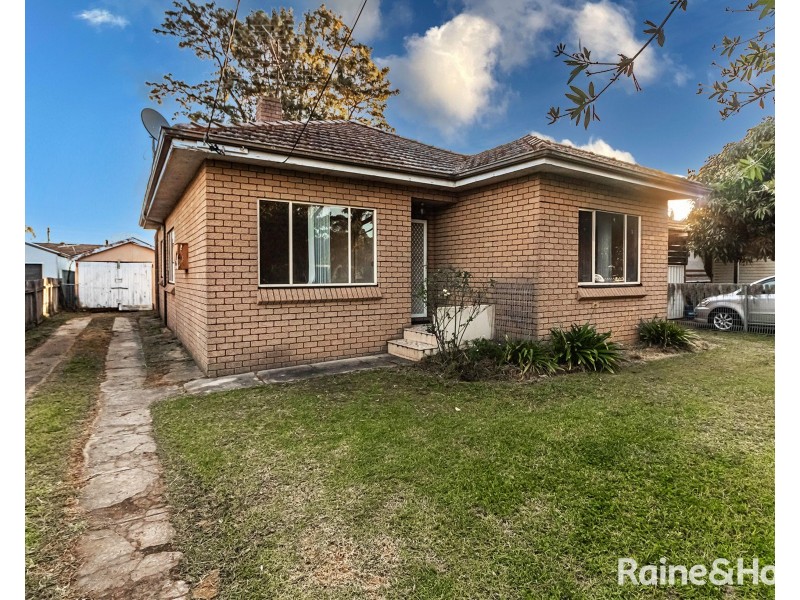 12 Bevan Street, Northmead NSW 2152
