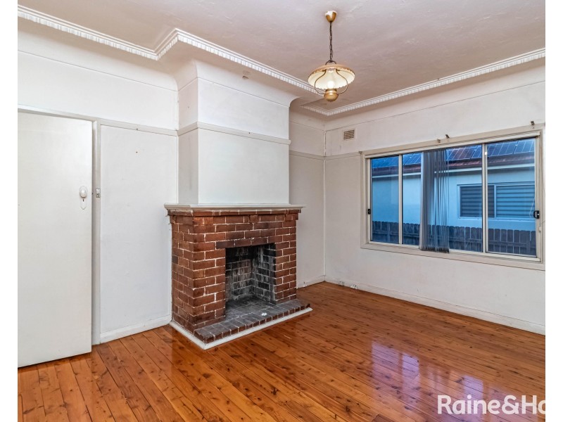 12 Bevan Street, Northmead NSW 2152