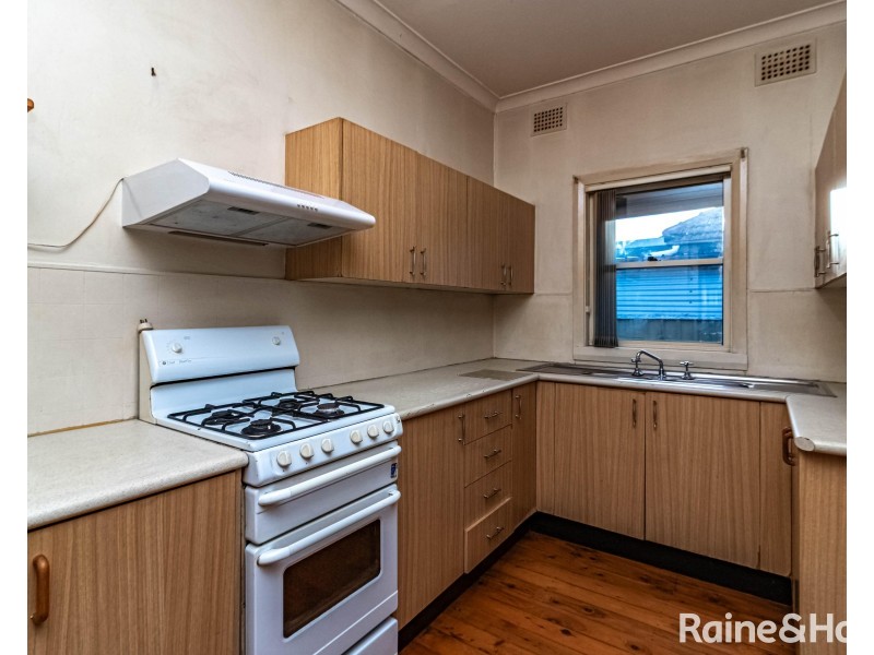 12 Bevan Street, Northmead NSW 2152