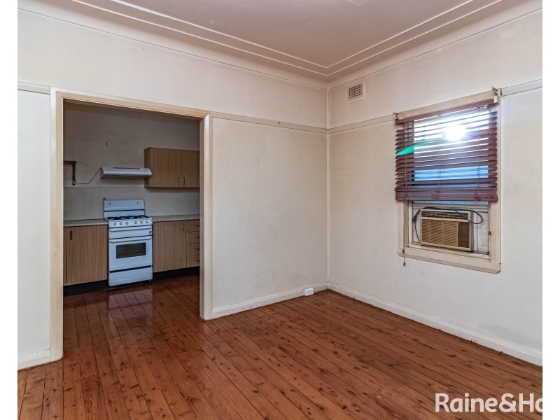 12 Bevan Street, Northmead NSW 2152