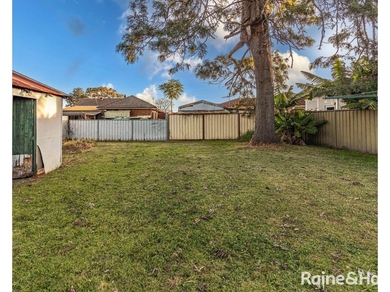 12 Bevan Street, Northmead NSW 2152