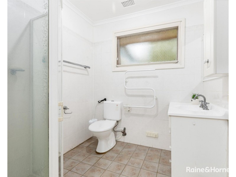 39 Lodge Ave, Old Toongabbie NSW 2146