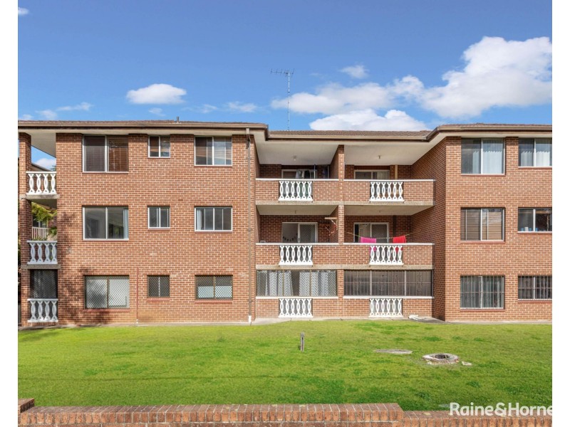 12/8 Brisbane Street, Harris Park NSW 2150