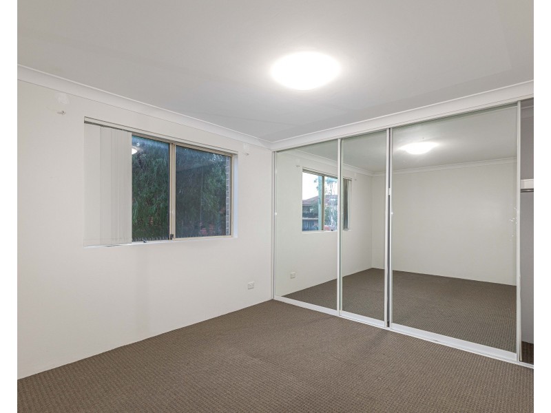 2/120 Railway Street, Granville NSW 2142
