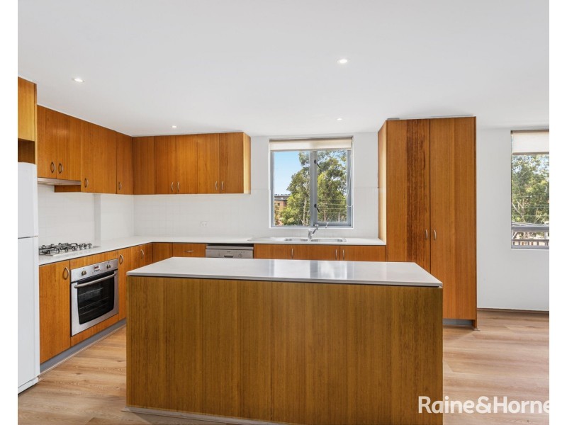 16/4-10 Benedict Court, Holroyd NSW 2142