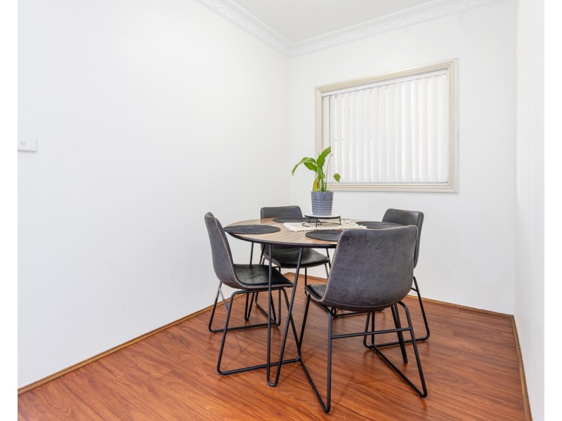 2/9-11 Hart Drive, Constitution Hill NSW 2145