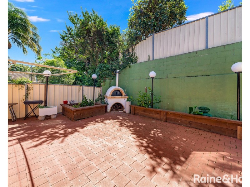 2/9-11 Hart Drive, Constitution Hill NSW 2145