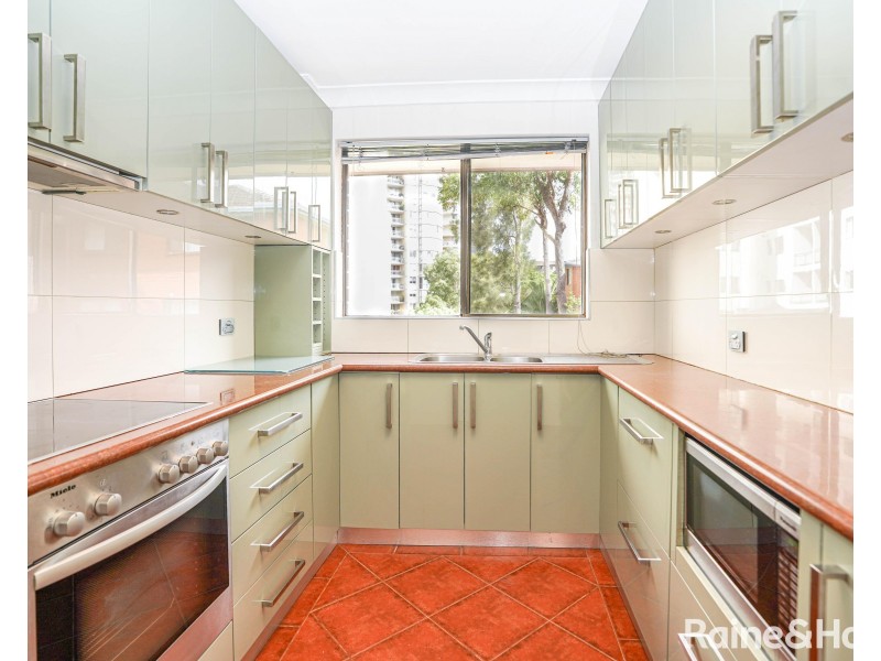 27/8 Sorrell Street, Parramatta NSW 2150