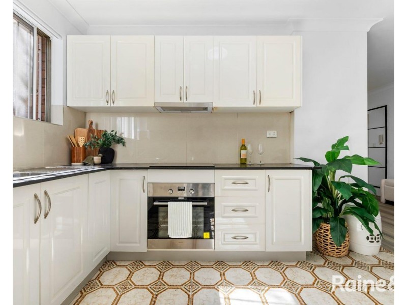 1/18 Crown Street, Granville NSW 2142