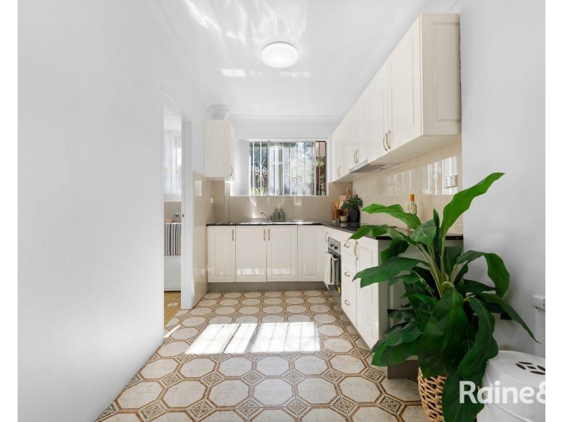 1/18 Crown Street, Granville NSW 2142