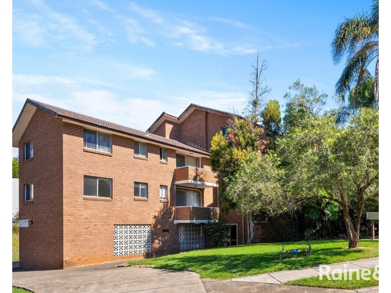 1/18 Crown Street, Granville NSW 2142