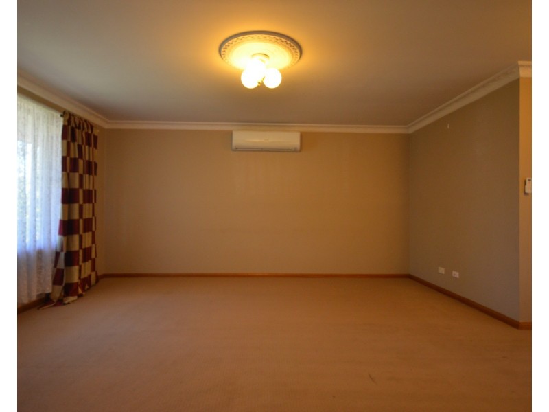 100A Ballandella Road, Toongabbie NSW 2146