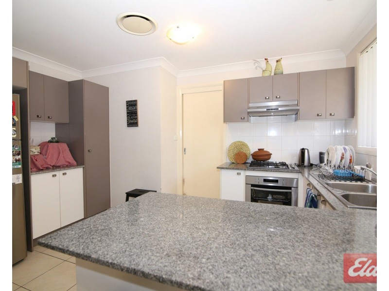 6 Memphis Crescent, Toongabbie NSW 2146