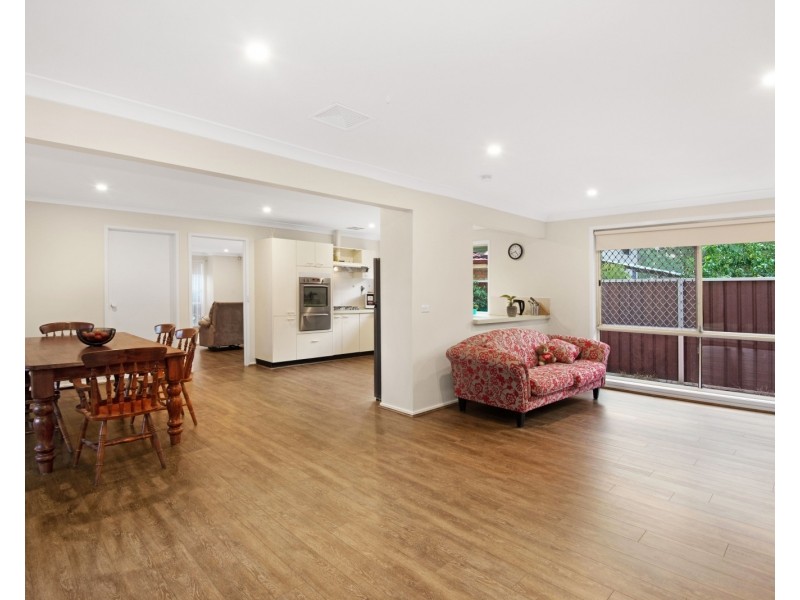 22 Austin Woodbury Place, Toongabbie NSW 2146