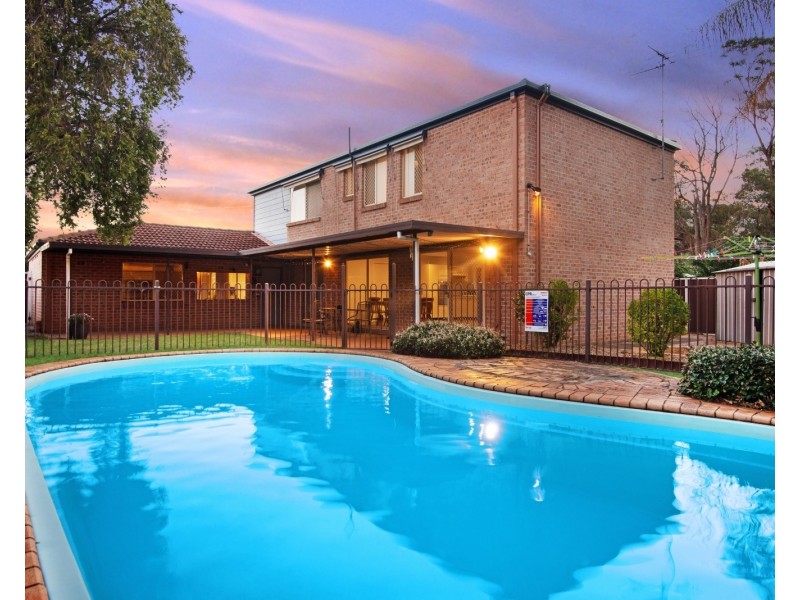 22 Austin Woodbury Place, Toongabbie NSW 2146