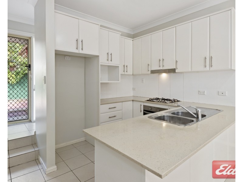 12 Tungarra Road, Girraween NSW 2145