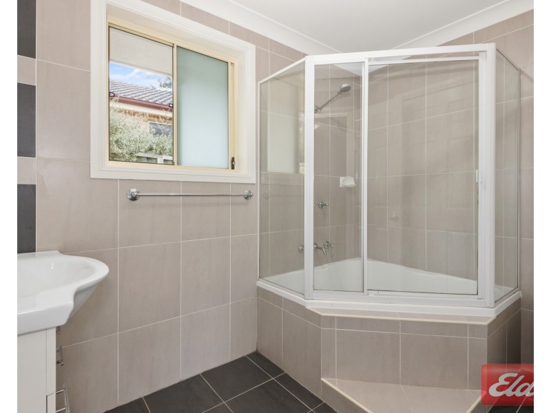 12 Tungarra Road, Girraween NSW 2145