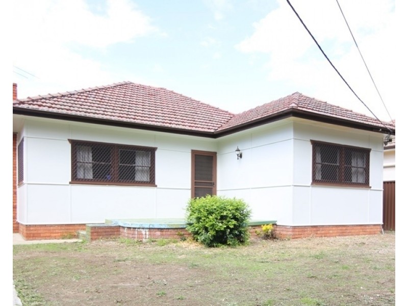 21 Junia Avenue, Toongabbie NSW 2146