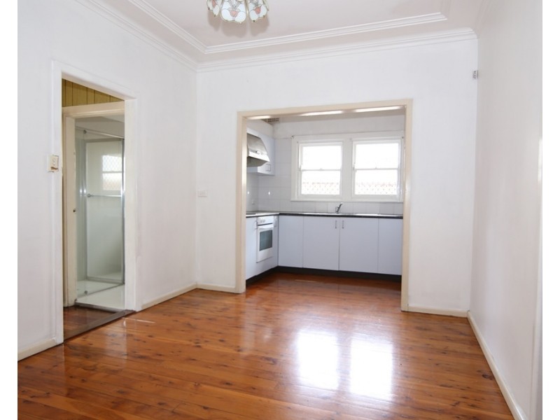 21 Junia Avenue, Toongabbie NSW 2146