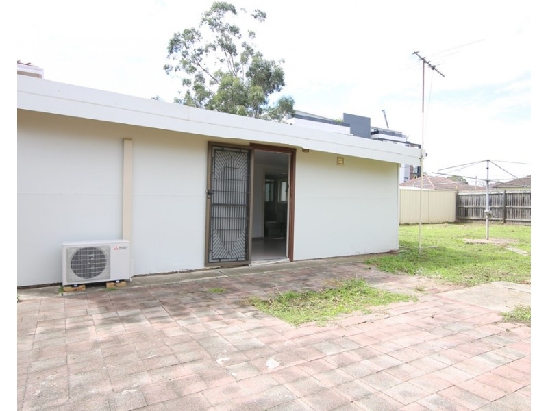 21 Junia Avenue, Toongabbie NSW 2146