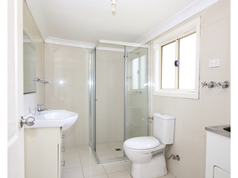 21 Junia Avenue, Toongabbie NSW 2146