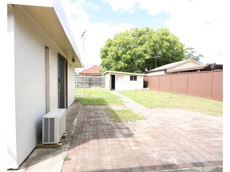 21 Junia Avenue, Toongabbie NSW 2146