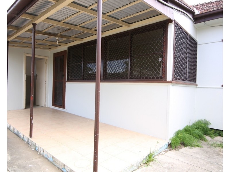 21 Junia Avenue, Toongabbie NSW 2146