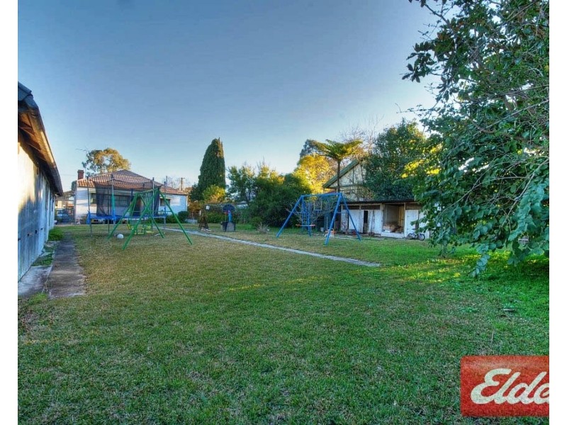 19 Valeria Street, Toongabbie NSW 2146