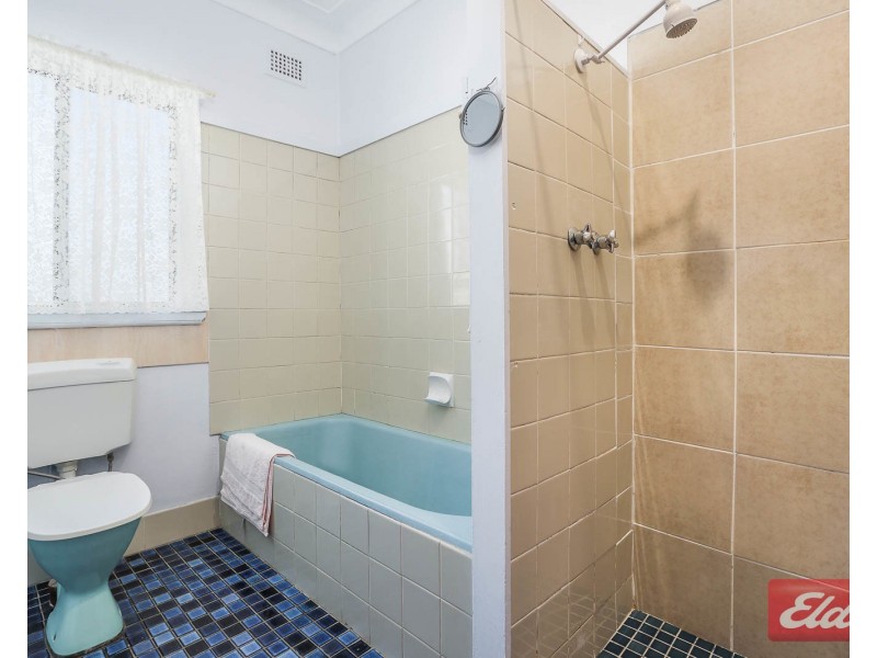 6 Collins Street, Pendle Hill NSW 2145