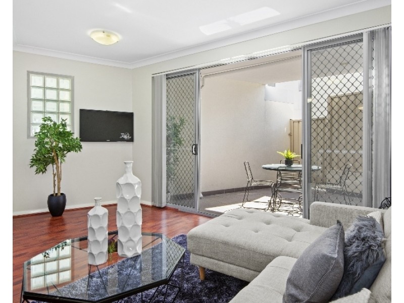 19/4-6 Junia Avenue, Toongabbie NSW 2146