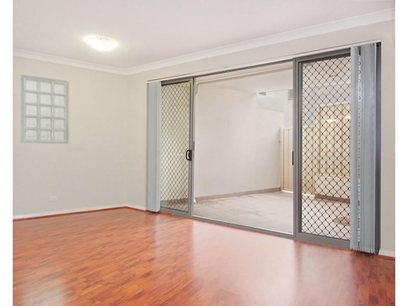 19/4-6 Junia Avenue, Toongabbie NSW 2146