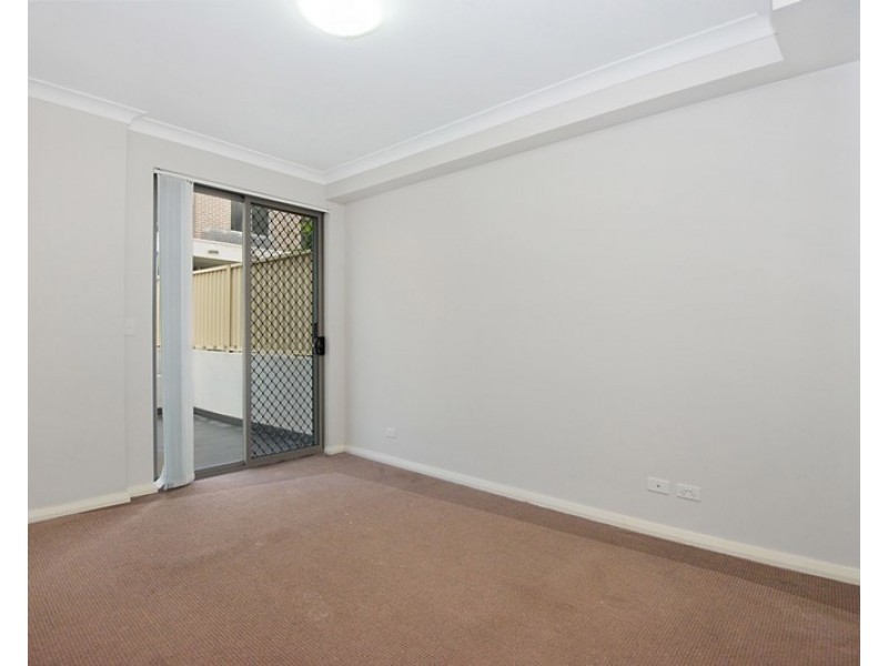 19/4-6 Junia Avenue, Toongabbie NSW 2146