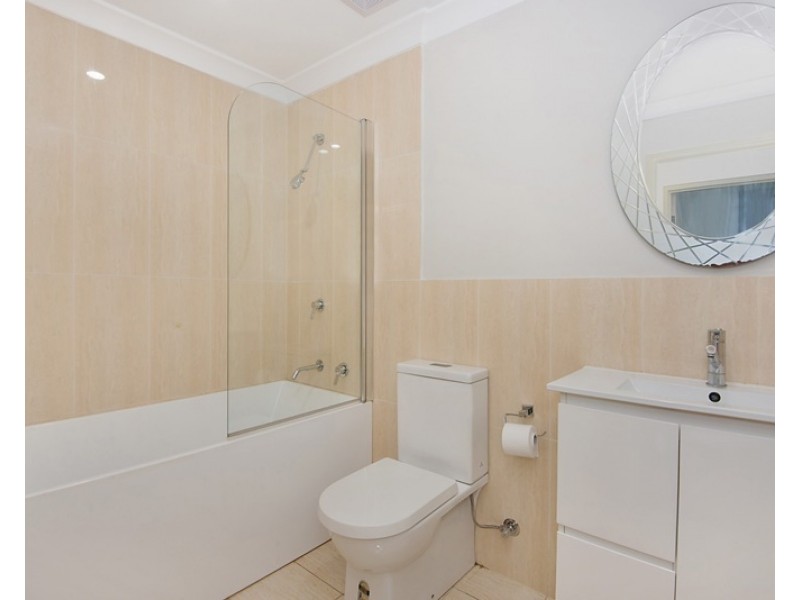 19/4-6 Junia Avenue, Toongabbie NSW 2146