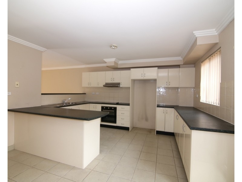 4/152-154 Metella Road, Toongabbie NSW 2146