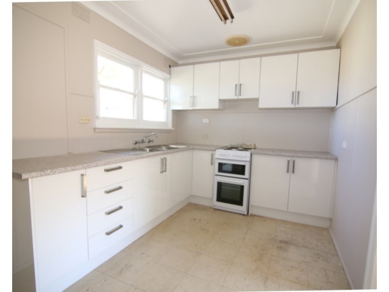 30 Valeria Street, Toongabbie NSW 2146