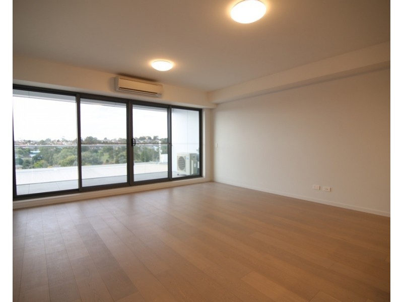 316/180-192 Caroline Chisholm Drive, Winston Hills NSW 2153