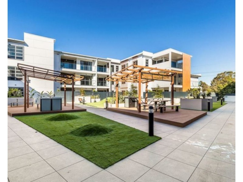 316/180-192 Caroline Chisholm Drive, Winston Hills NSW 2153