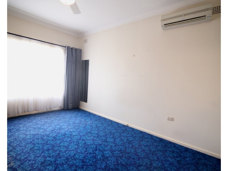 2a Carinya Road, Girraween NSW 2145