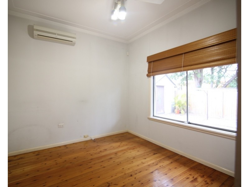 2a Carinya Road, Girraween NSW 2145