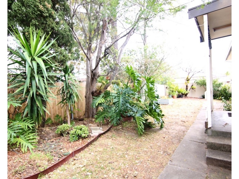 2a Carinya Road, Girraween NSW 2145