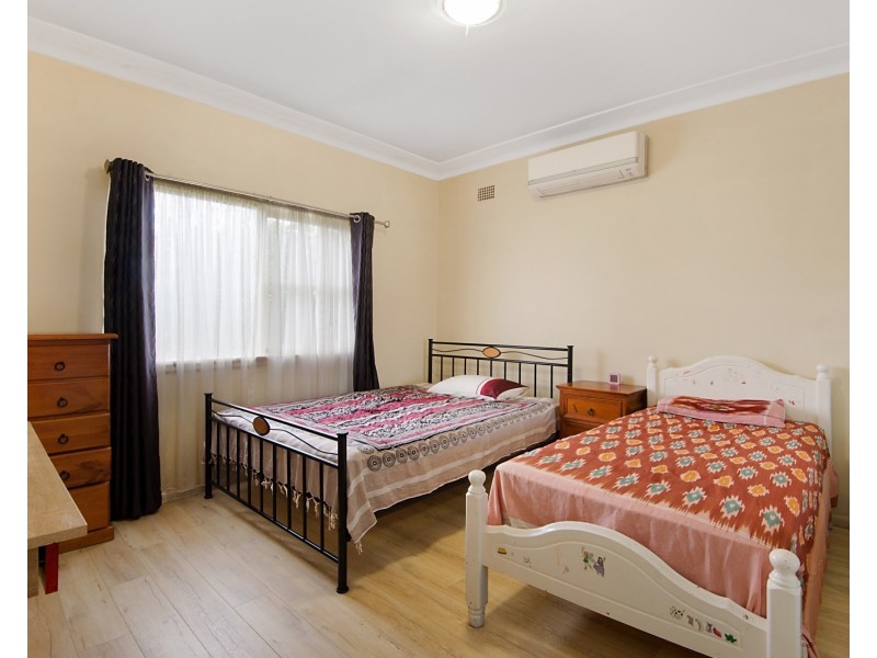 78 Lavinia Street, Toongabbie NSW 2146