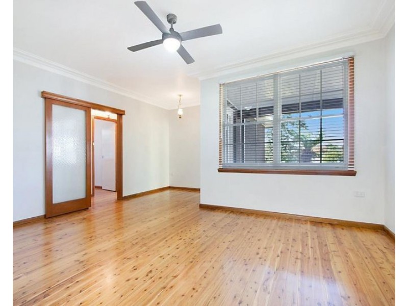 16 Huxley Drive, Winston Hills NSW 2153