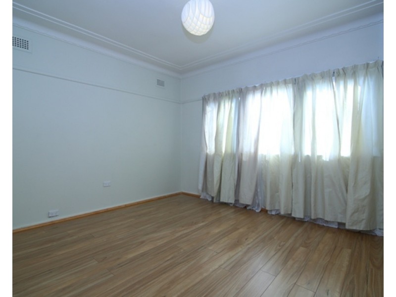 124 Cornelia Road, Toongabbie NSW 2146