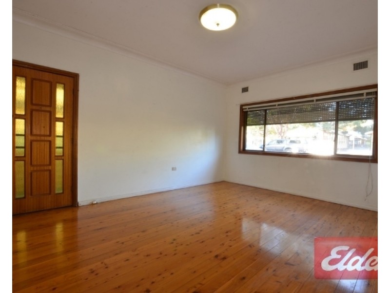 174 Binalong Road, Toongabbie NSW 2146