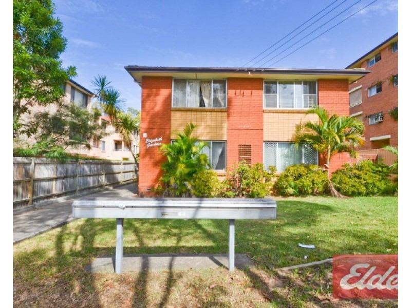 1/6 Mia Mia Street, Girraween NSW 2145