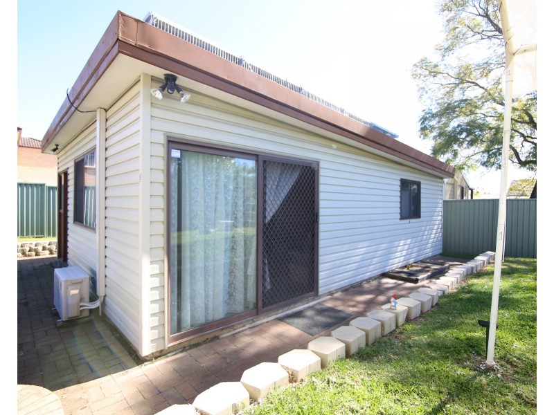 2/38 Carrington Street, Seven Hills NSW 2147