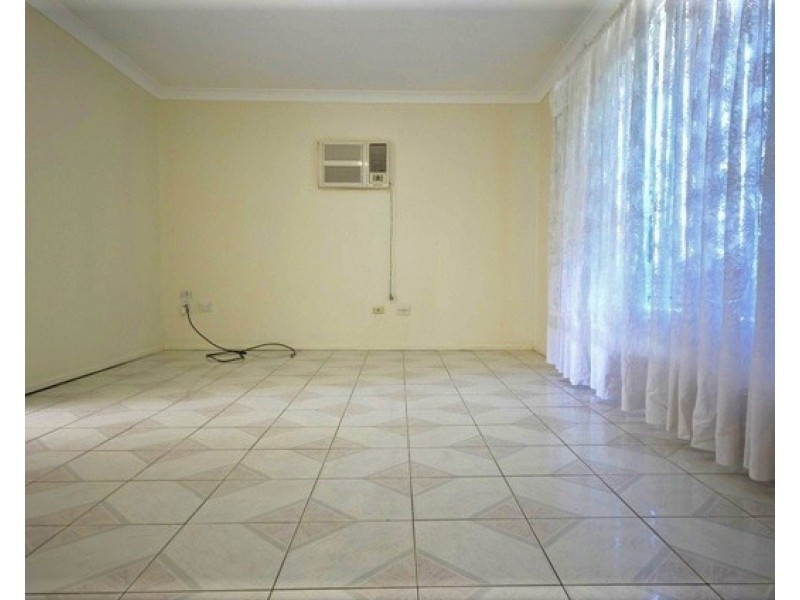 6 Boston Place, Toongabbie NSW 2146