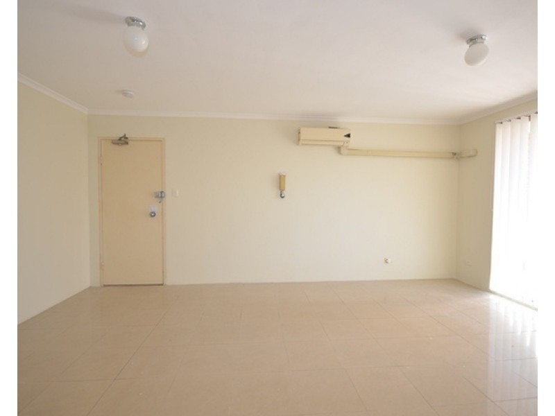 2/26 Mantaka Street, Blacktown NSW 2148