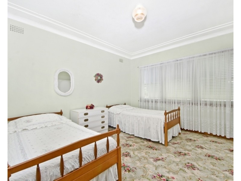 16 Yeend Street, Merrylands NSW 2160